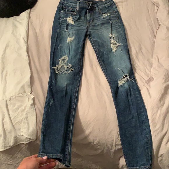 Express jeans size 2, distressed legging - Picture 2 of 6